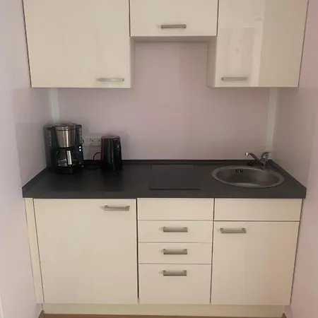 Carl Von Clausewitz 호텔 2*