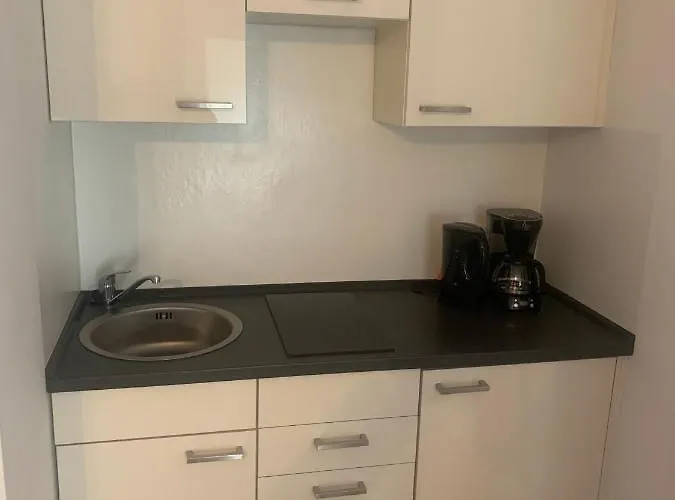 فندق Carl Von Clausewitz لبسيا