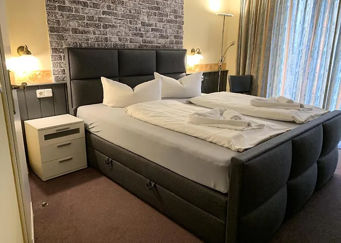 فندق Carl Von Clausewitz لبسيا