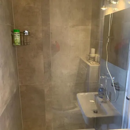 Carl Von Clausewitz Hotel 2*
