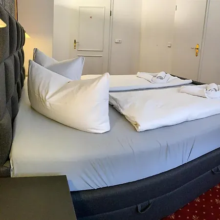 Carl Von Clausewitz Отель Лейпциг