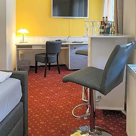 Hotel Carl Von Clausewitz