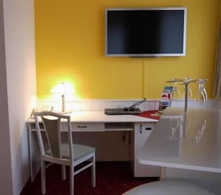 Carl Von Clausewitz Hotel