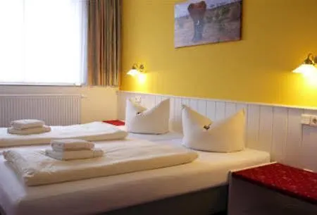 Carl Von Clausewitz Hotel