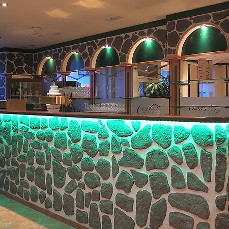 Carl Von Clausewitz Hotel 2*