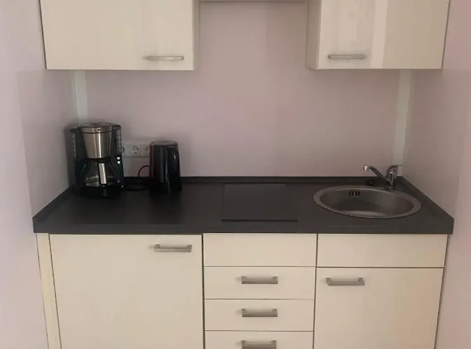 Carl Von Clausewitz فندق 2*